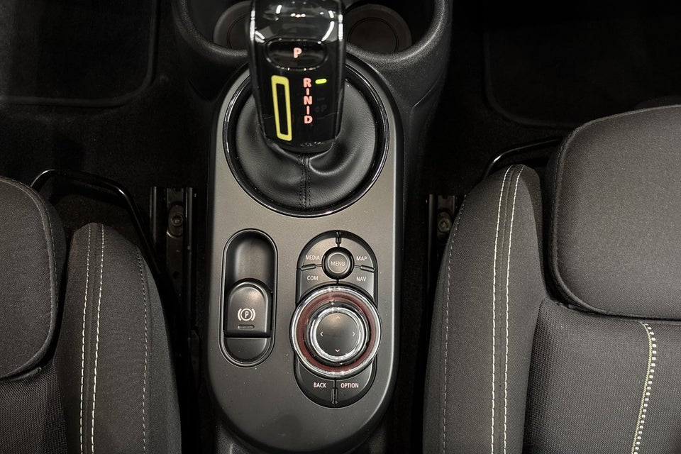 MINI Cooper SE Essential Trim 3d