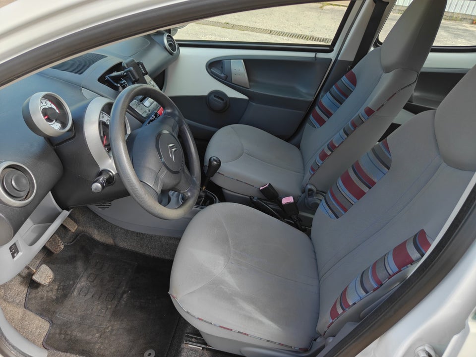 Citroën C1 1,0i SX 5d