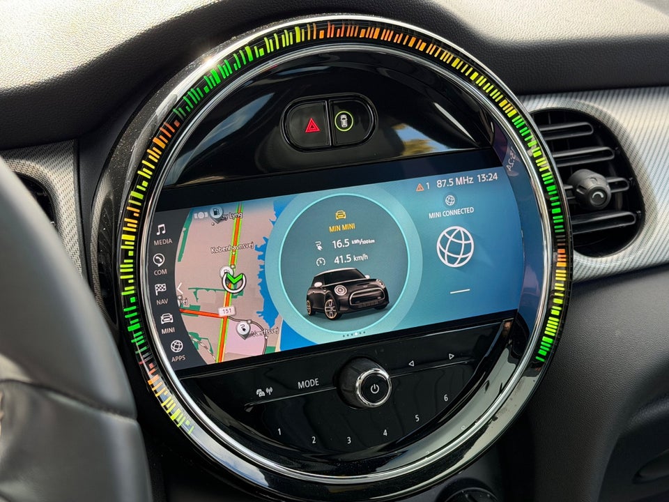 MINI Cooper SE Maximise 3d