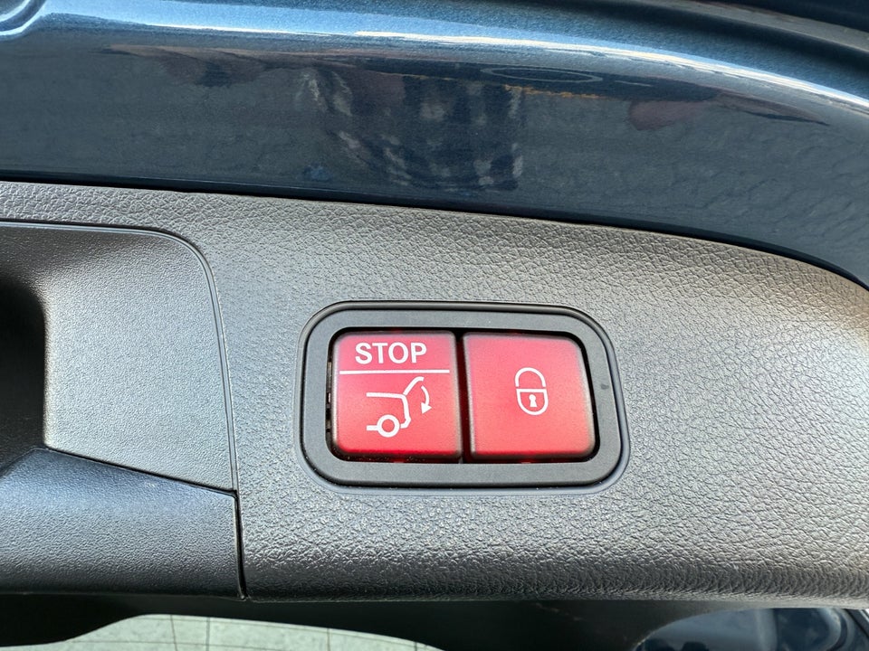 Mercedes EQA300 Progressive 4Matic 5d