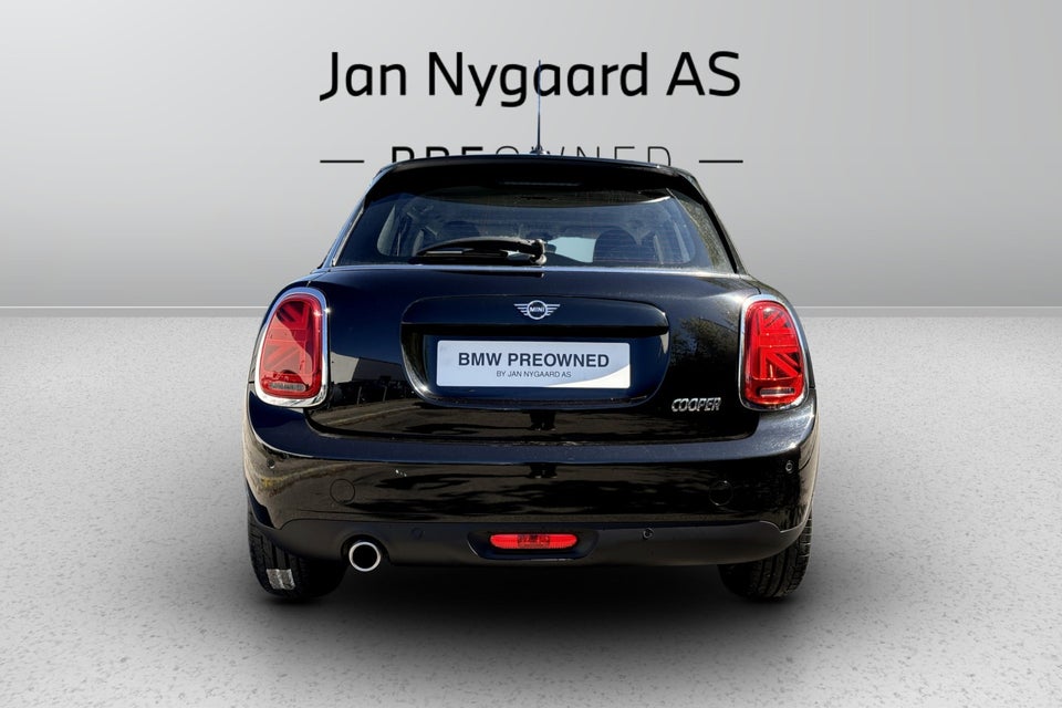MINI Cooper 1,5 Essential aut. 5d