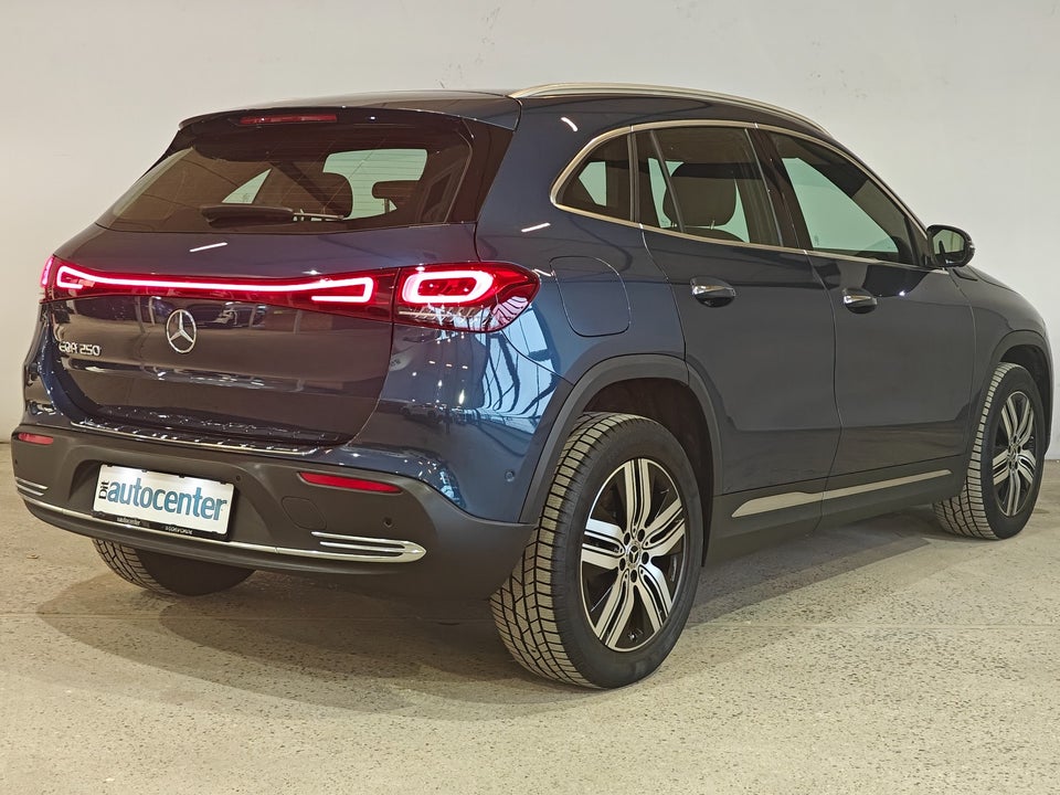 Mercedes EQA250 Progressive 5d