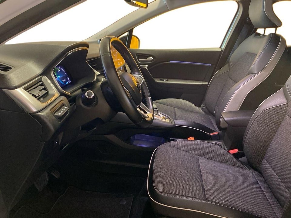 Renault Captur 1,6 E-Tech Intens 5d