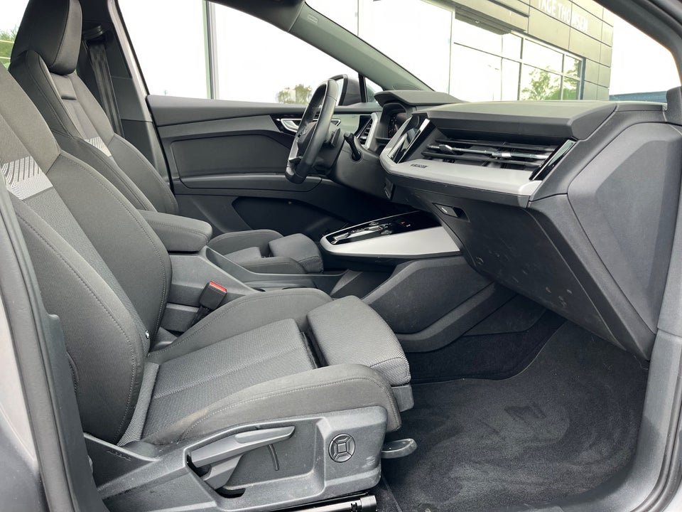 Audi Q4 e-tron 40 Attitude 5d