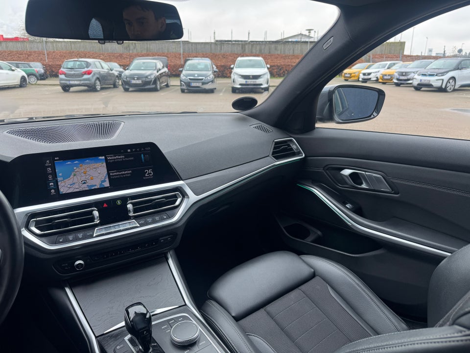 BMW 330e 2,0 Touring Sport Line aut. 5d