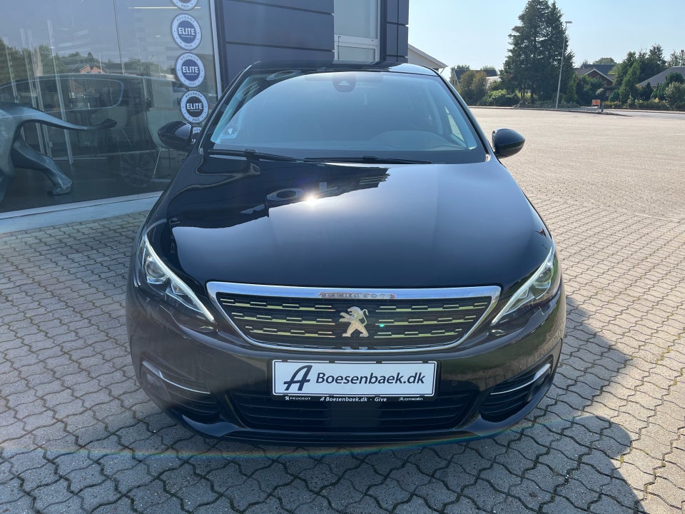 Peugeot 308 1,5 BlueHDi 130 Infinity 5d