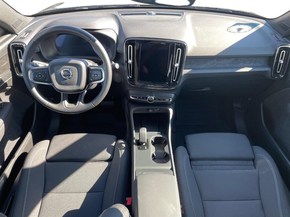 Volvo EC40 Twin Black Edition 5d