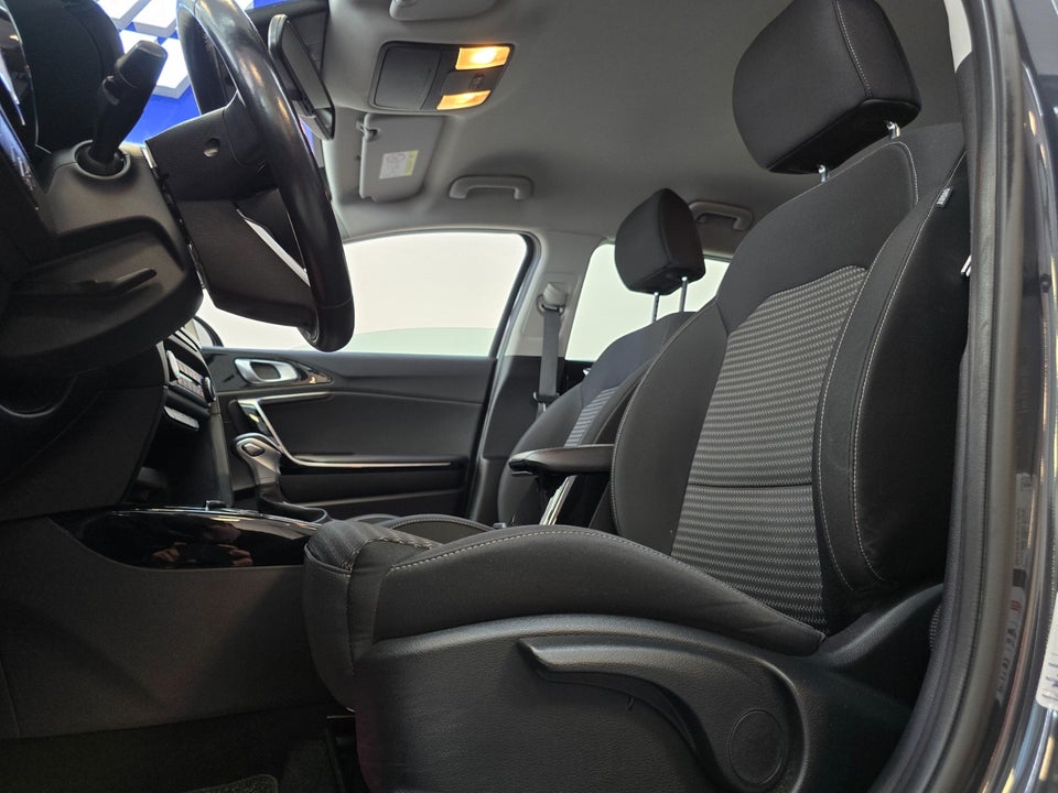 Kia Ceed 1,6 PHEV Prestige SW DCT 5d