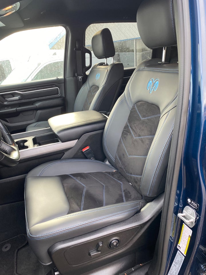 Dodge RAM 1500 5,7 V8 Hemi Laramie Sport aut. 4d