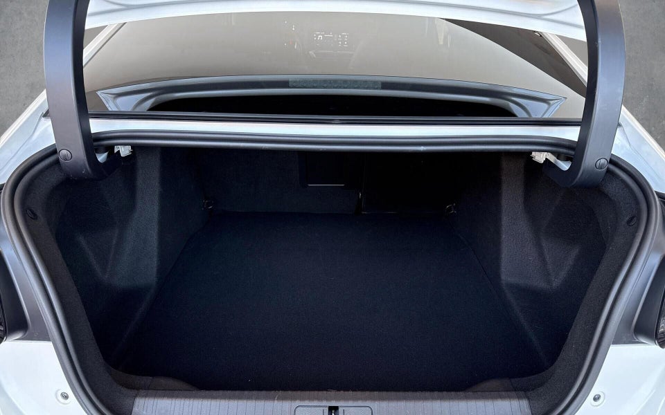 Citroën ë-C4 X 50 Shine 4d