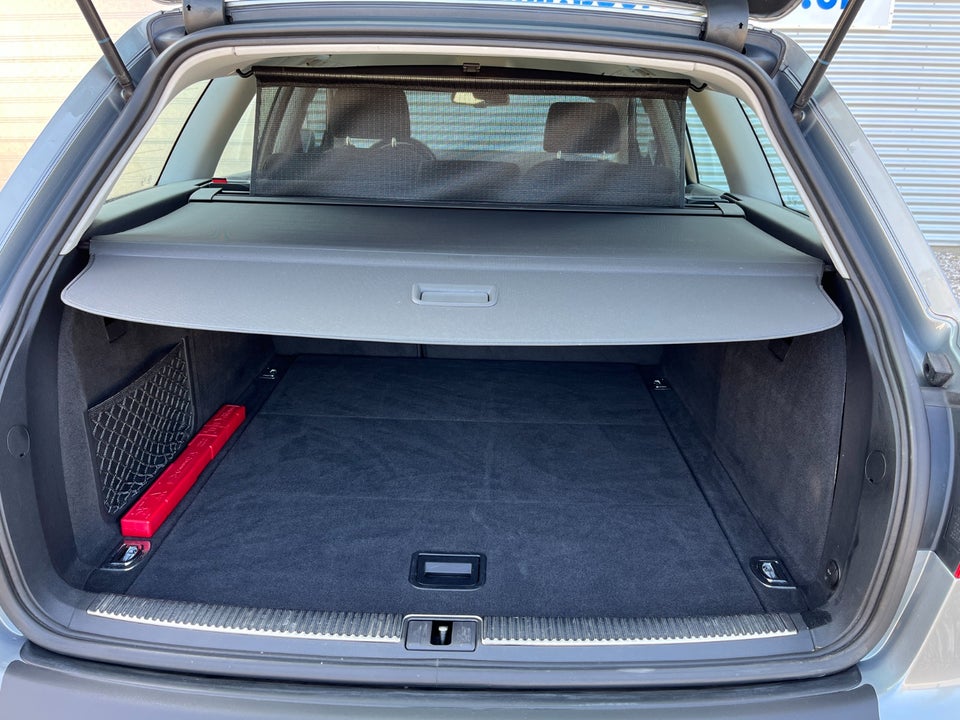 Audi A4 2,0 S-line Avant 5d