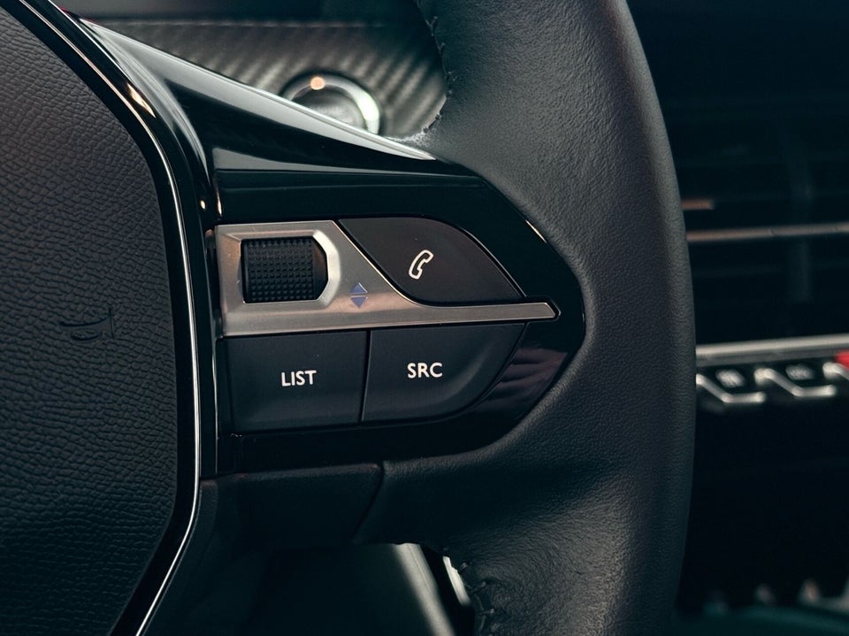 Peugeot 208 1,2 PureTech 100 Allure 5d