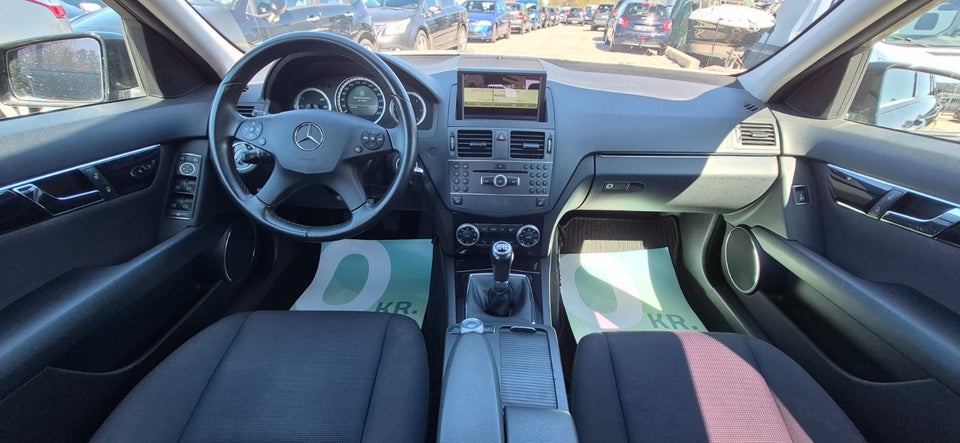 Mercedes C200 2,2 CDi Elegance stc. BE 5d