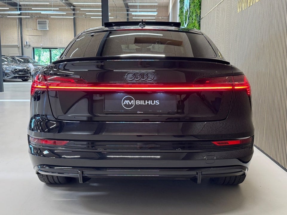 Audi e-tron 55 S-line Sportback quattro 5d