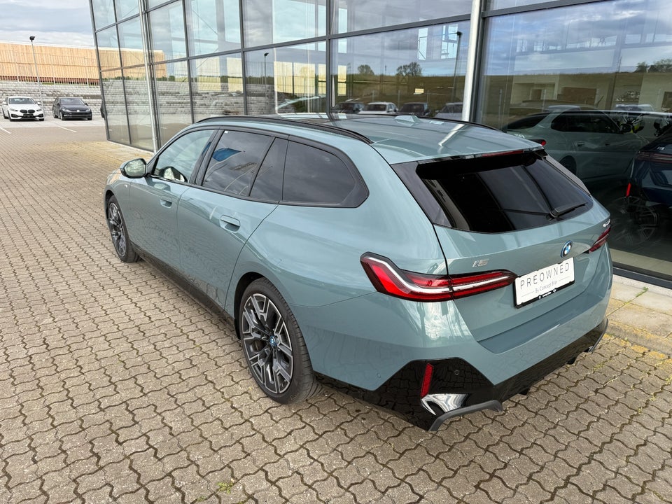 BMW i5 eDrive40 Touring Fully Charged 5d