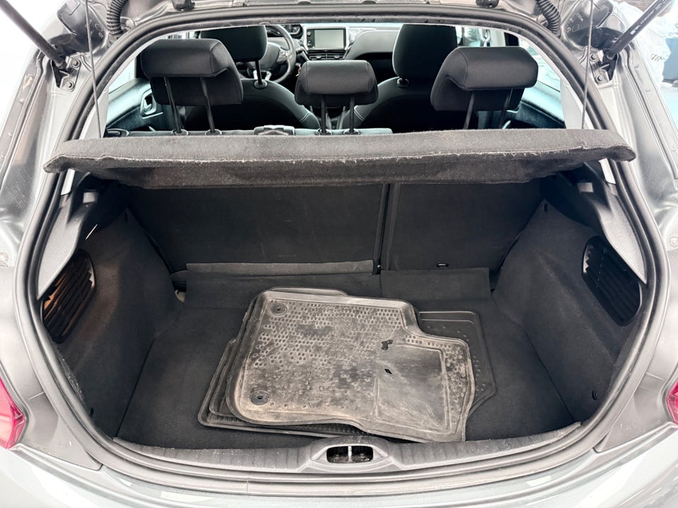 Peugeot 208 1,6 BlueHDi 100 Envy Sky 5d