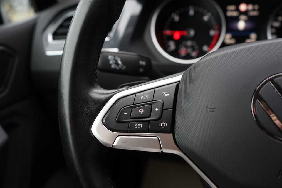 VW Tiguan 2,0 TDi 150 Life DSG Van 5d