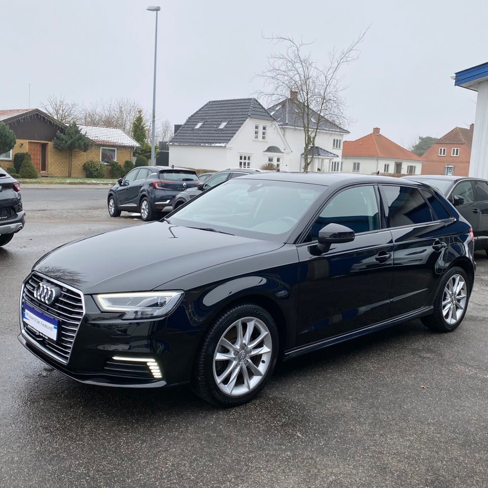 Audi A3 1,4 e-tron Sport Sportback S-tr. 5d