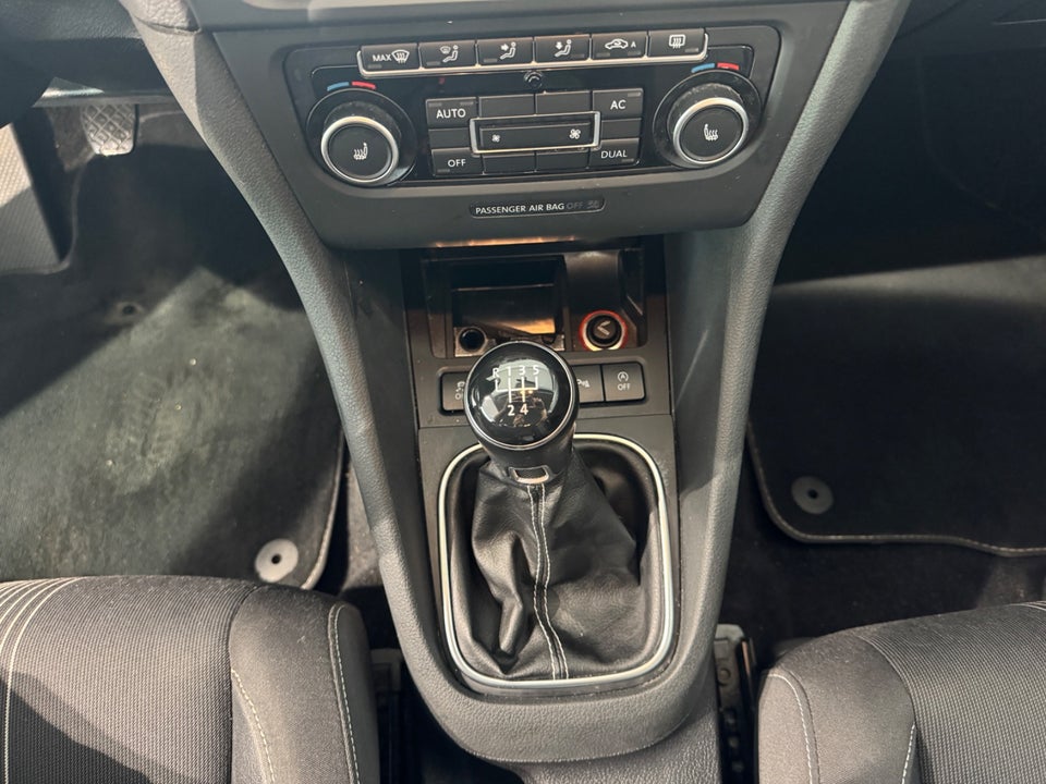 VW Golf VI 1,6 TDi 105 BlueMotion 5d