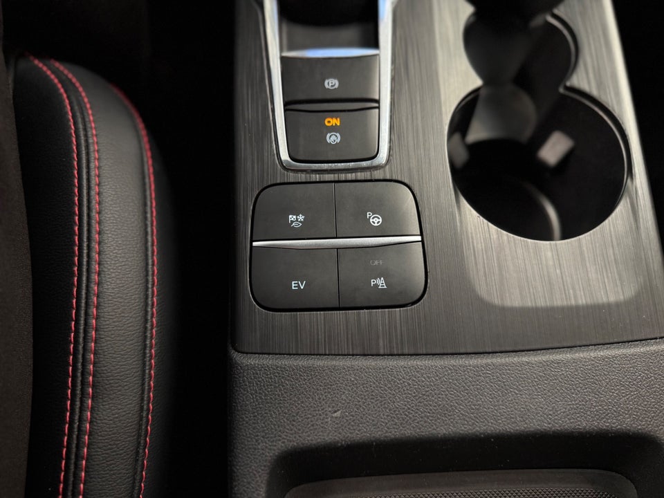 Ford Kuga 2,5 PHEV ST-Line X CVT 5d
