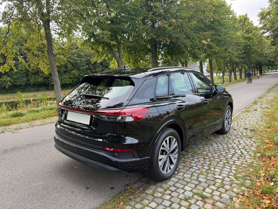 Audi Q4 e-tron 35 Attitude 5d