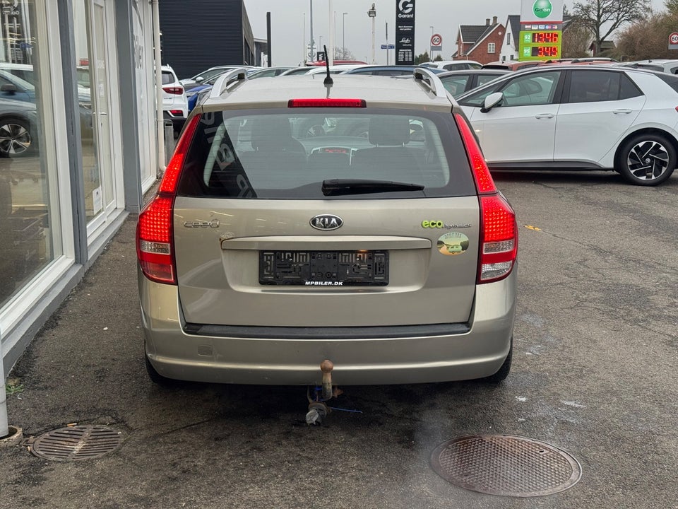 Kia Ceed 1,6 CRDi 115 Active SW 5d