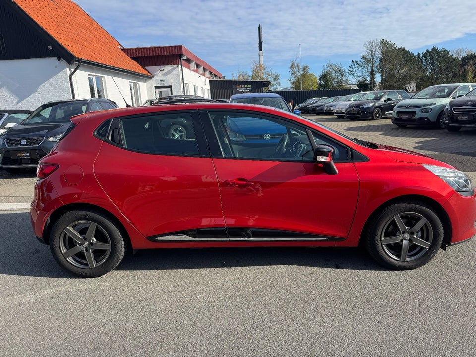 Renault Clio IV 0,9 TCe 90 Dynamique 5d