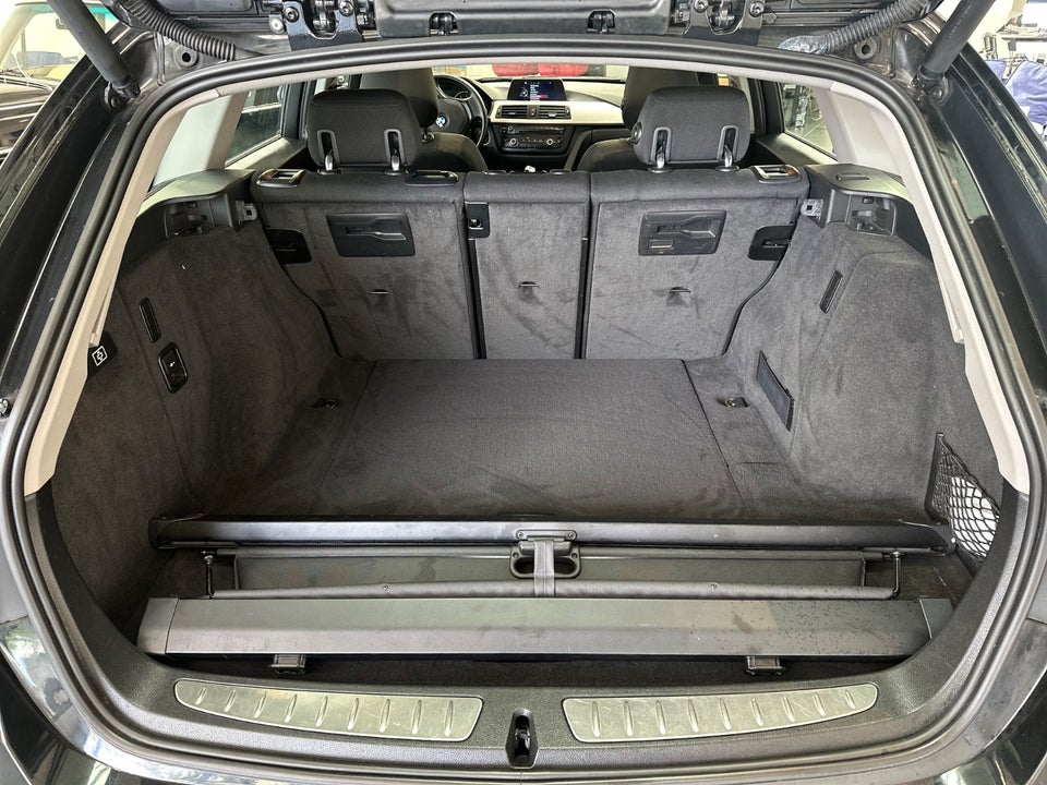 BMW 318d 2,0 Touring aut. 5d