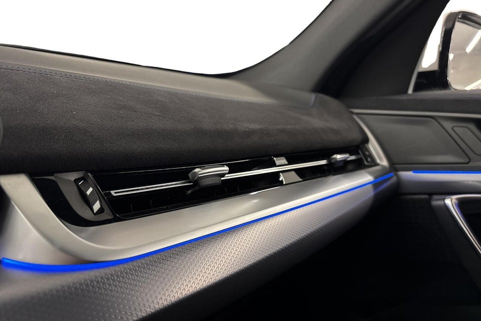 BMW iX2 eDrive20 M-Sport 5d