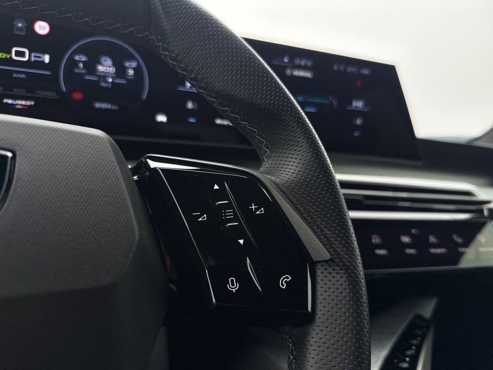 Peugeot e-5008 77 GT 7prs 5d