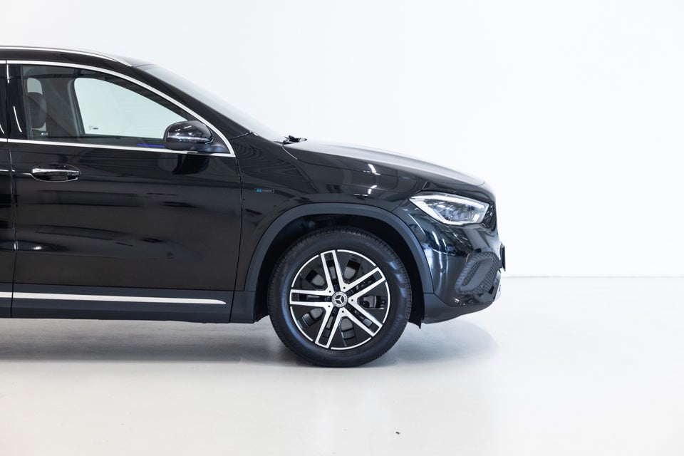 Mercedes GLA250 e 1,3 Progressive aut. 5d