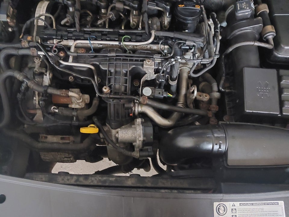 VW Caddy 1,6 TDi 102 BMT Van 5d