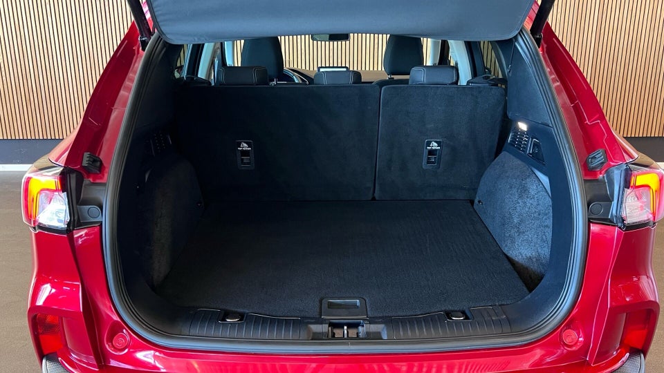 Ford Kuga 2,5 PHEV Titanium X CVT 5d