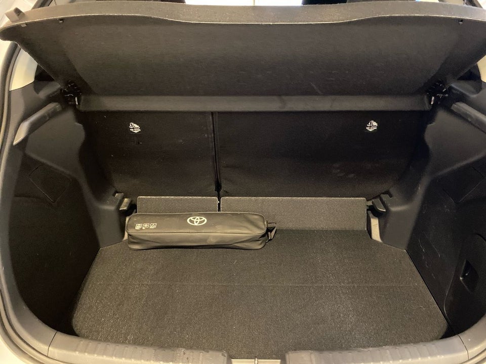 Toyota Yaris 1,5 Hybrid Style Technology e-CVT 5d