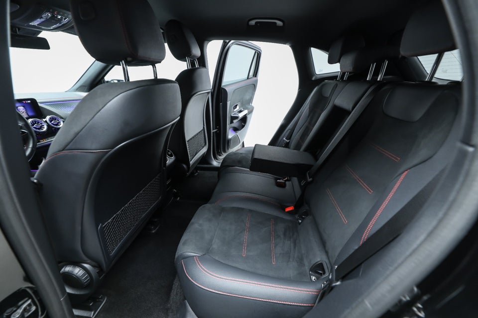 Mercedes EQA350 AMG Line 4Matic 5d