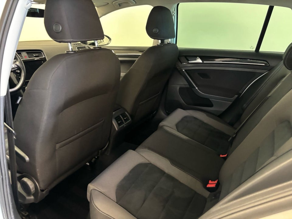VW Golf VII 1,5 TSi 150 Highline DSG 5d