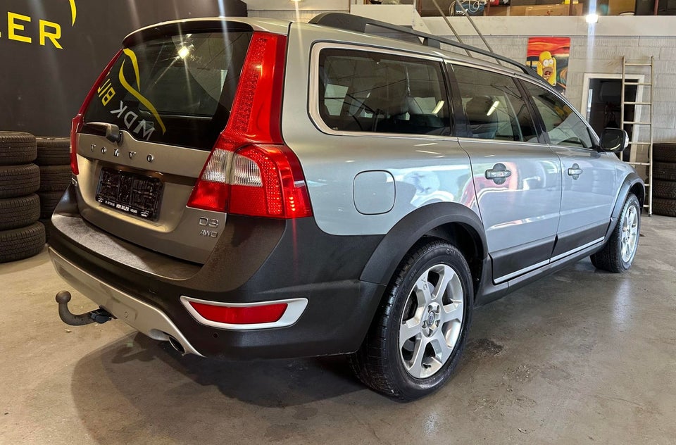 Volvo XC70 2,4 D3 163 aut. AWD 5d