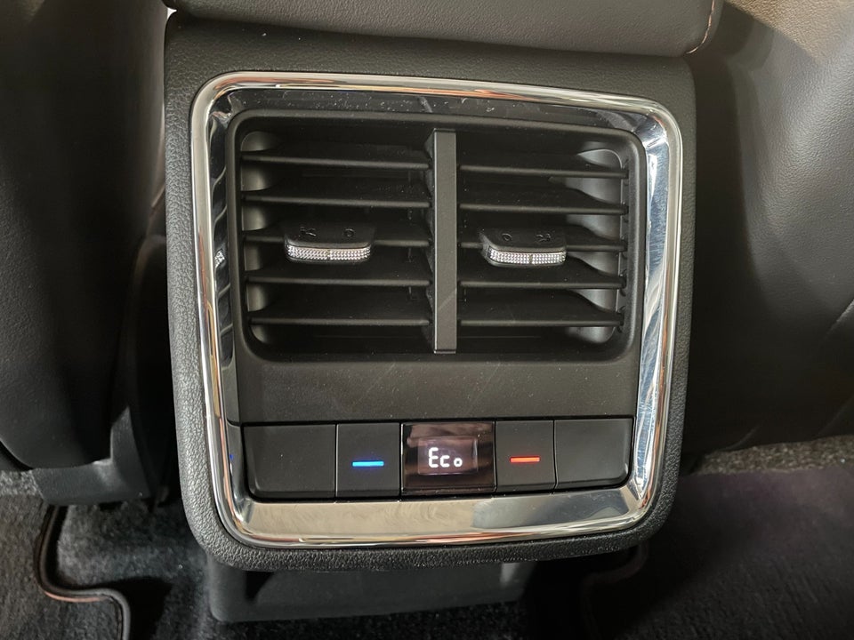 Skoda Enyaq 80 iV Suite 5d