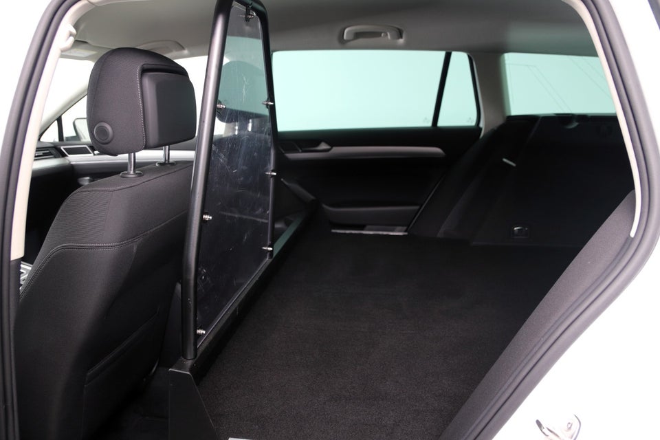 VW Passat 2,0 TDi 150 Comfortline Variant DSG Van 5d