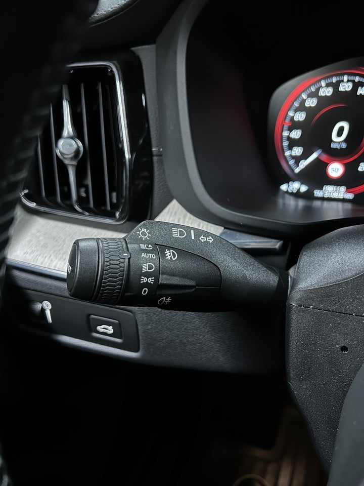 Volvo XC60 2,0 B4 197 Inscription aut. AWD 5d