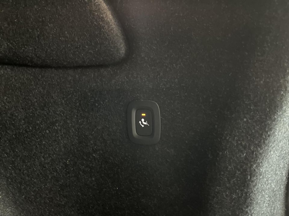 Volvo XC40 ReCharge Extended Range Plus 5d