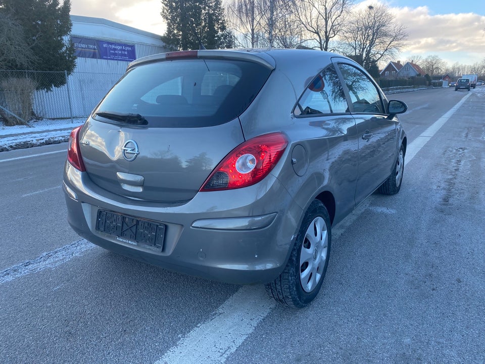 Opel Corsa 1,0 12V Enjoy 3d