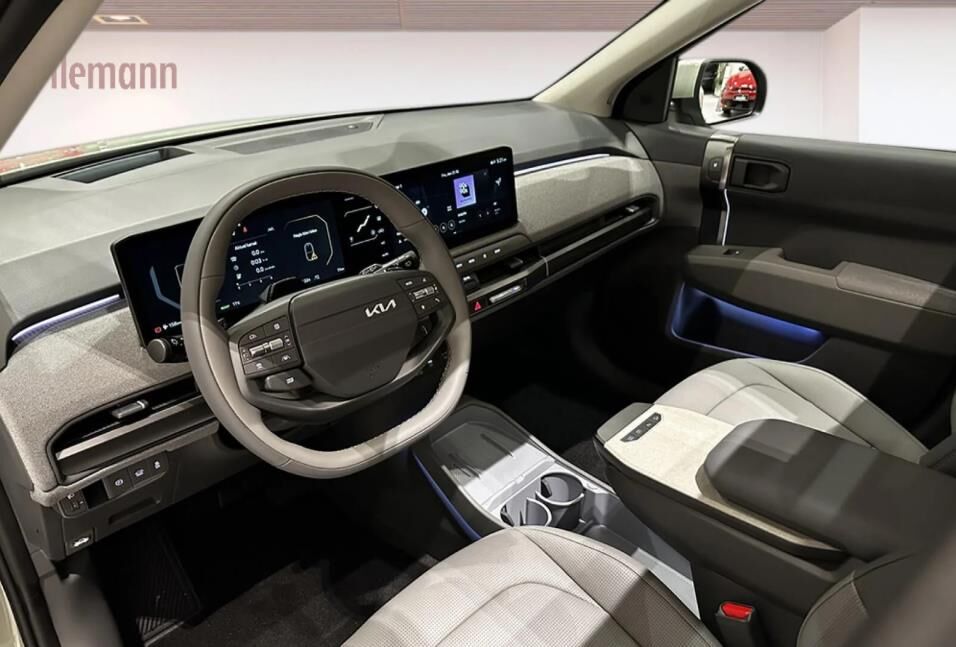 Kia EV3 81 Long Range Upgrade 5d