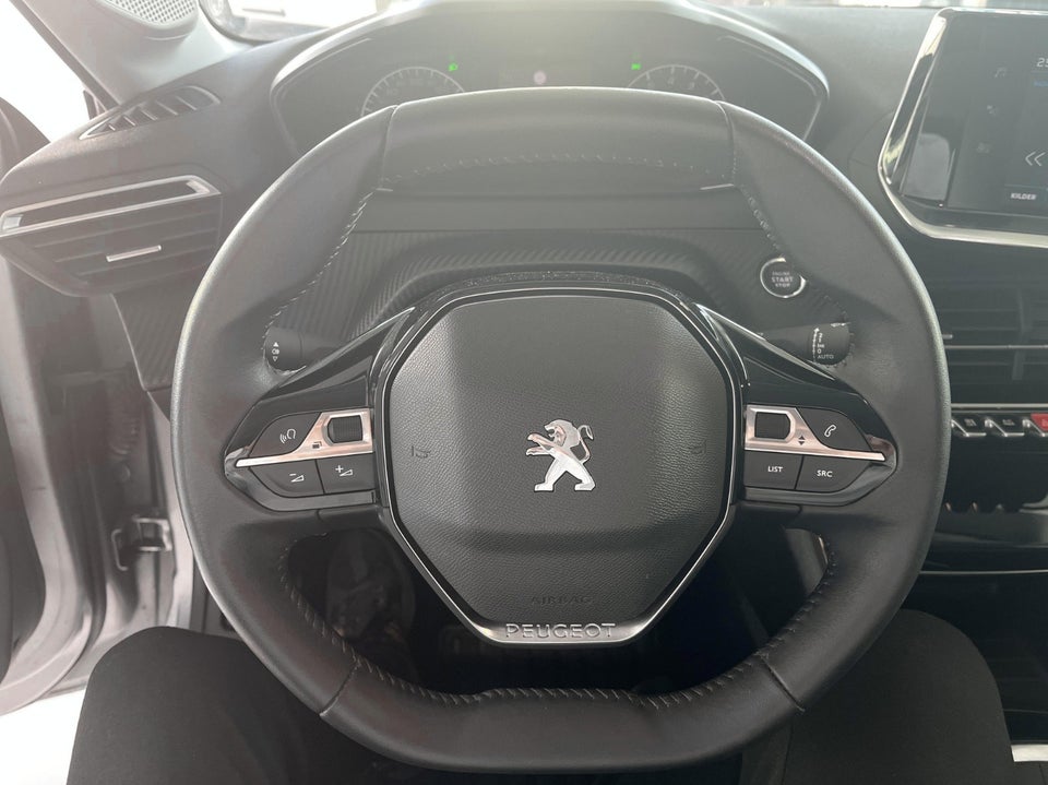 Peugeot 208 1,2 PureTech 100 Allure 5d