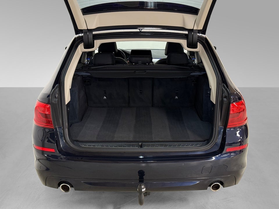 BMW 520d 2,0 Touring Connected aut. 5d