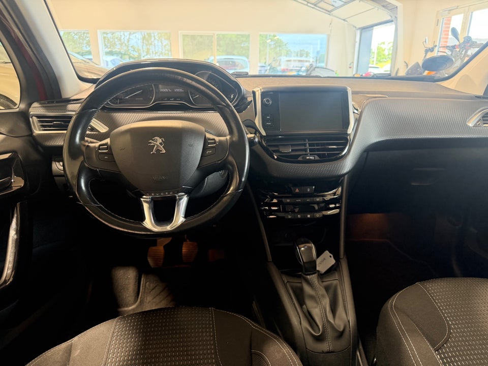 Peugeot 208 1,6 BlueHDi 100 Desire Sky 5d