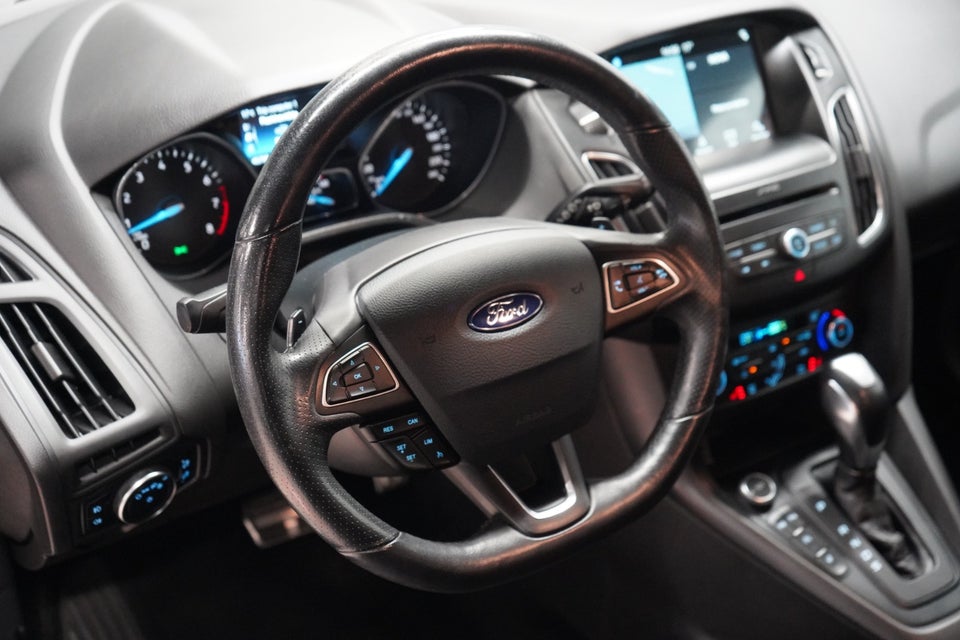 Ford Focus 1,5 SCTi 182 ST-Line stc. aut. 5d