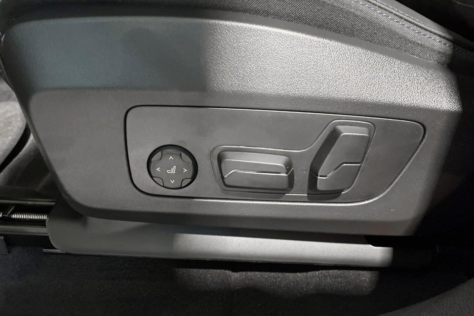 BMW iX1 eDrive20 M-Sport Pro 5d