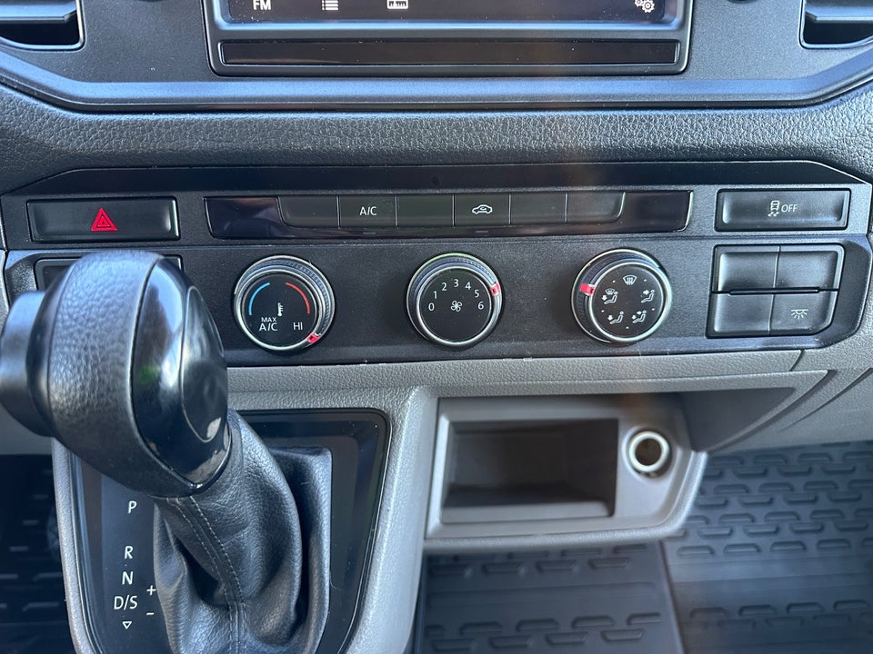 VW Crafter 35 2,0 TDi 177 Kassevogn L3H2 aut.