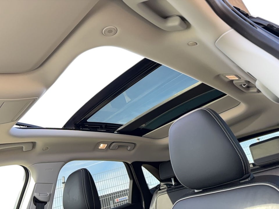 Ford Kuga 2,5 PHEV Vignale CVT 5d